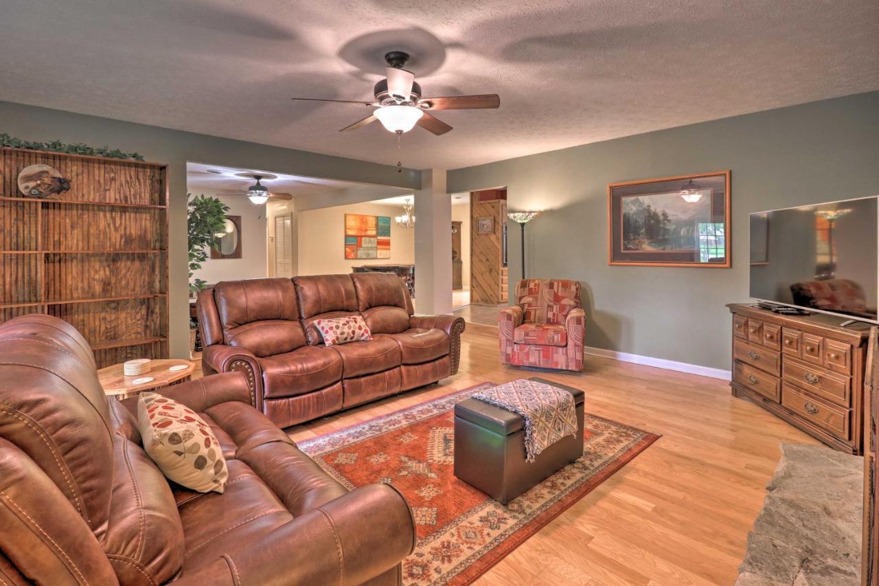 Hendersonville Home With Fire Pit 5 Mi To Downtown! Kültér fotó