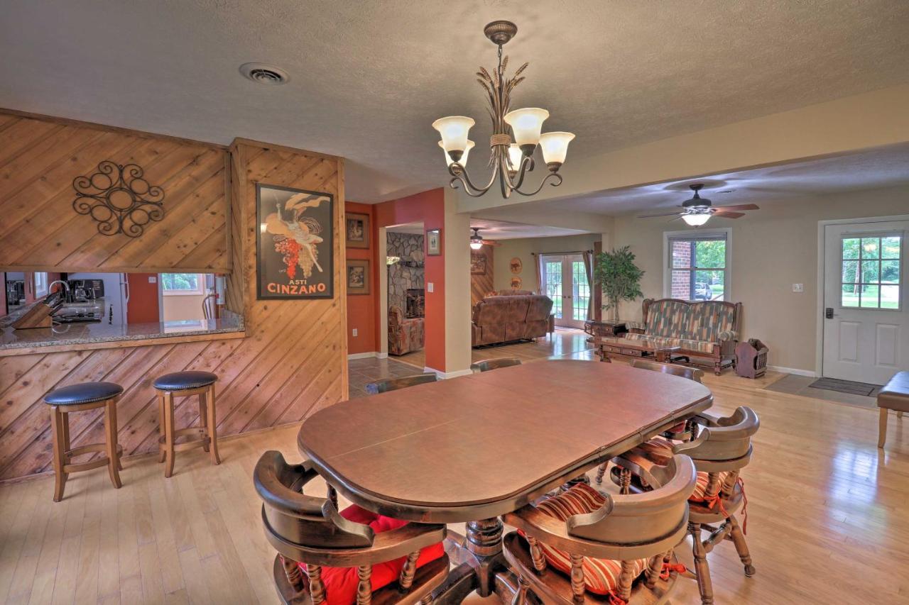 Hendersonville Home With Fire Pit 5 Mi To Downtown! Kültér fotó