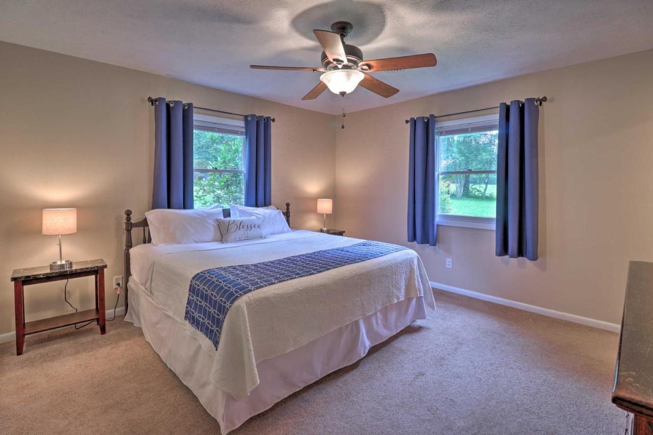Hendersonville Home With Fire Pit 5 Mi To Downtown! Kültér fotó