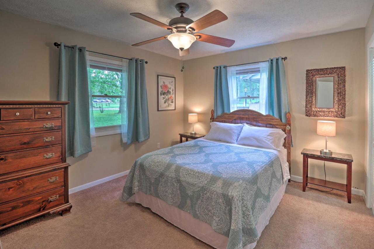 Hendersonville Home With Fire Pit 5 Mi To Downtown! Kültér fotó