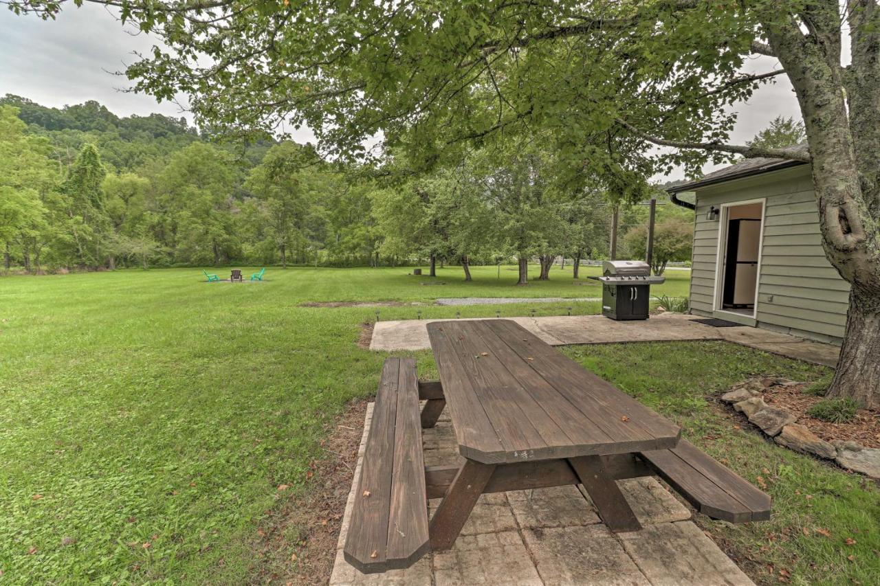 Hendersonville Home With Fire Pit 5 Mi To Downtown! Kültér fotó